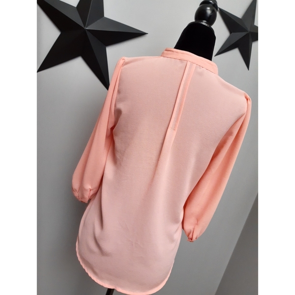 ✨3/$15 MINE | Peach Pink Pleated Button Up Blouse - Picture 3 of 3